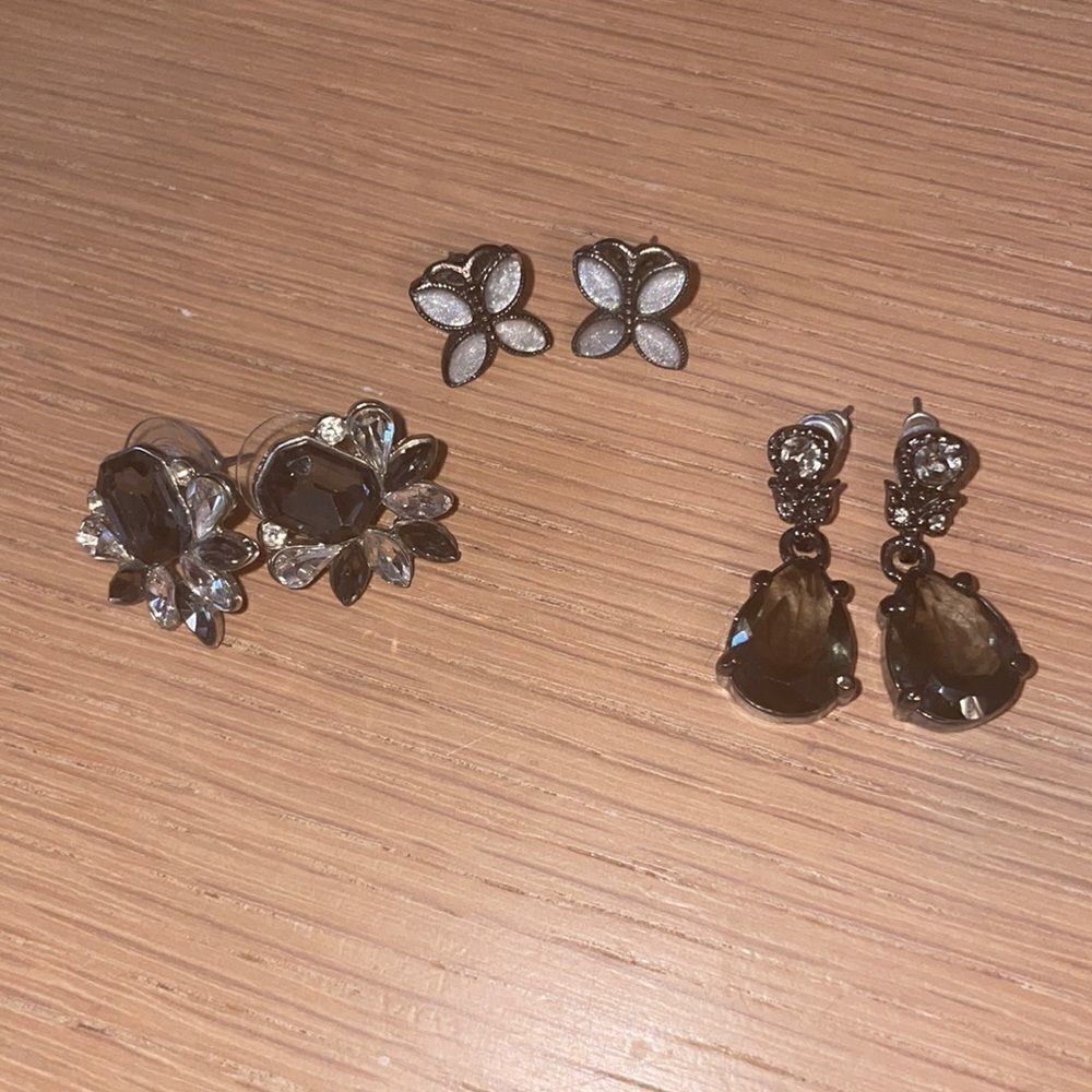3 pair of earrings 
